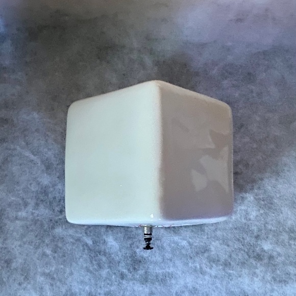 Rae Dunn White & Red Ceramic Merry House Clock - NWT - Picture 6 of 10